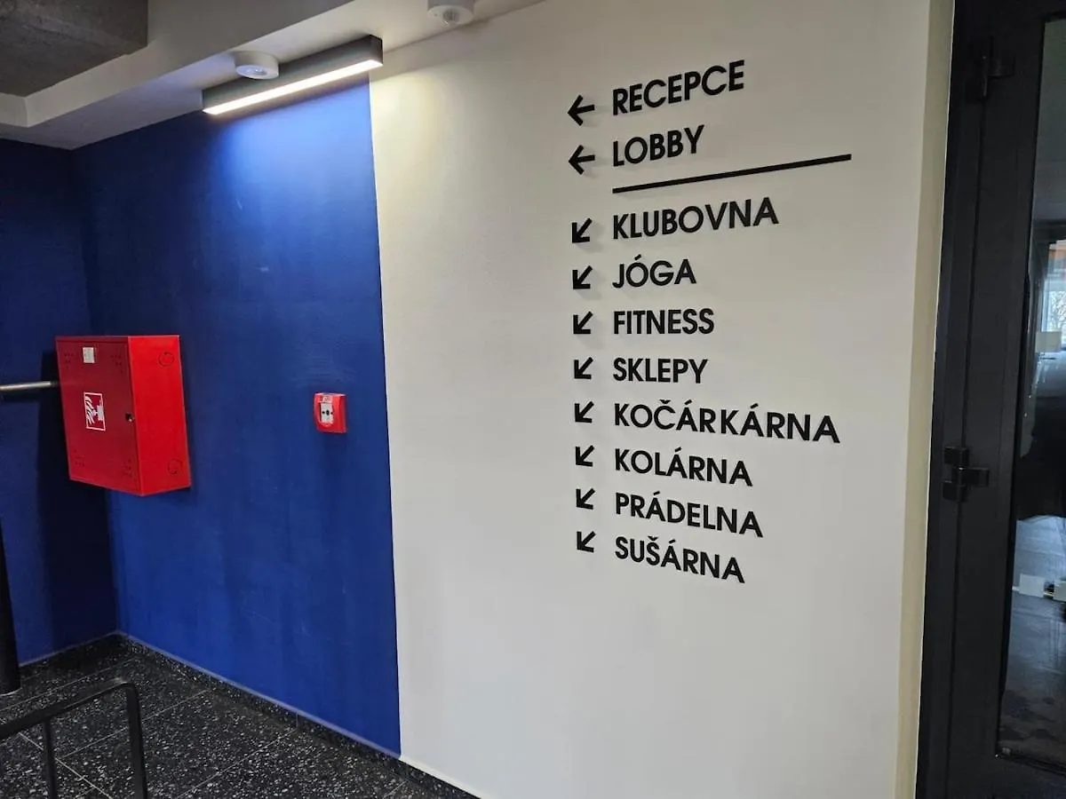 Apartmán Live-Inn Prague Cozy Suite For 1-4 Guests, 20 Mins To Center, Lift, Gym, Reception, Parking, Roof Terrace, Game & Party