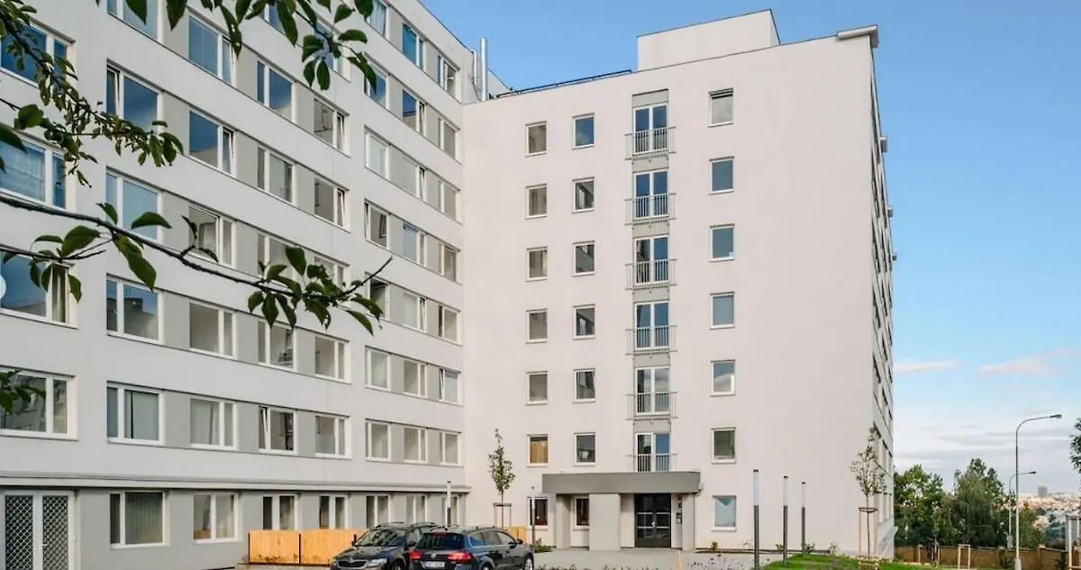 Live-Inn Prague Cozy Suite For 1-4 Guests, 20 Mins To Center, Lift, Gym, Reception, Parking, Roof Terrace, Game & Party 0*,