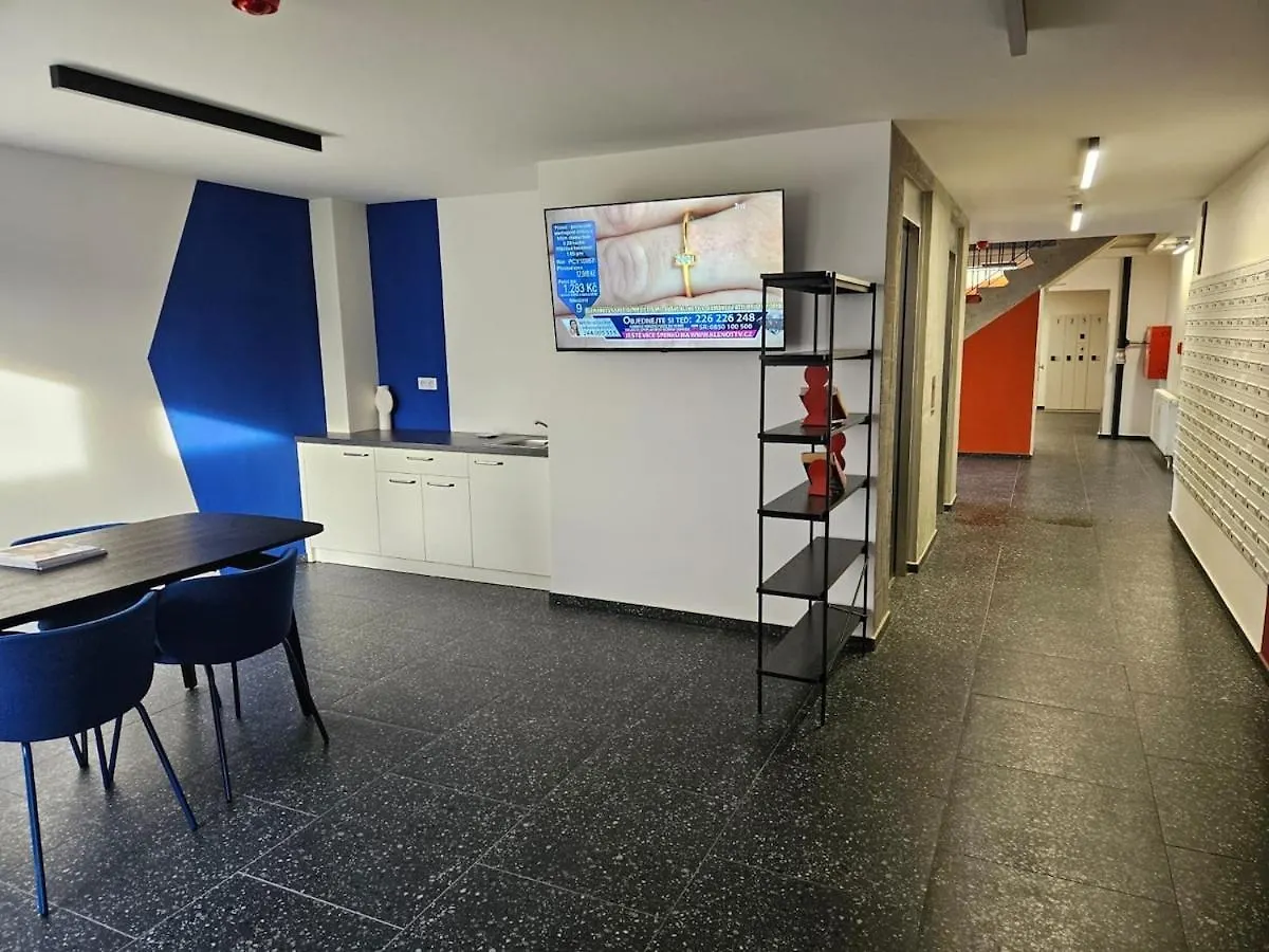 Live-Inn Prague Cozy Suite For 1-4 Guests, 20 Mins To Center, Lift, Gym, Reception, Parking, Roof Terrace, Game & Party Apartment