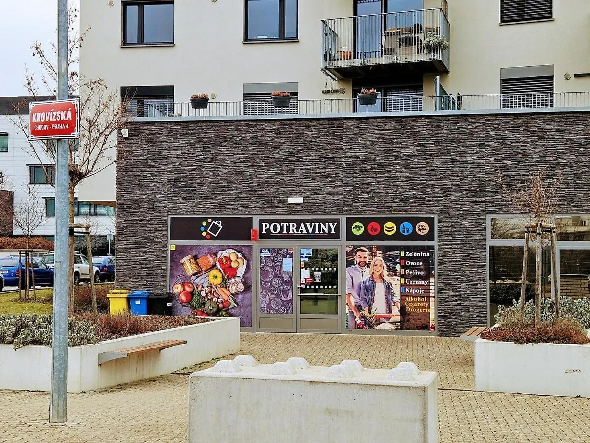 Apartment Live-Inn Prague Cozy Suite For 1-4 Guests, 20 Mins To Center, Lift, Gym, Reception, Parking, Roof Terrace, Game & Party Czech Republic